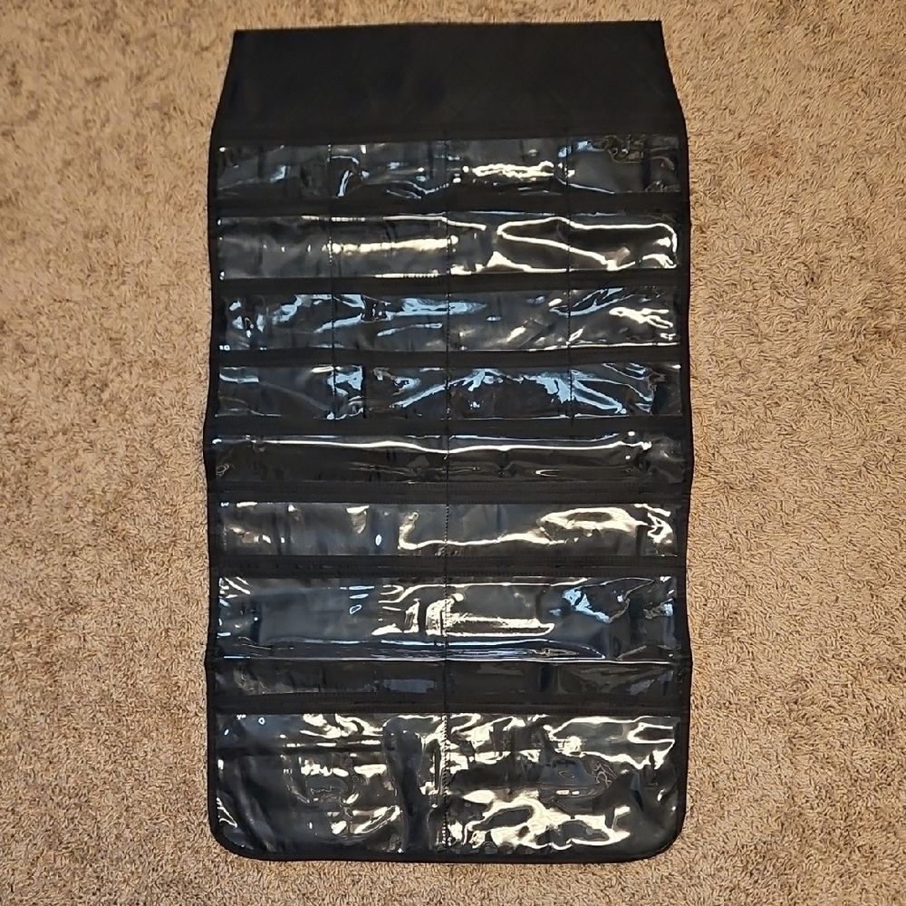 Mary Kay Hanging Travel Organizer - Picture 2 of 9